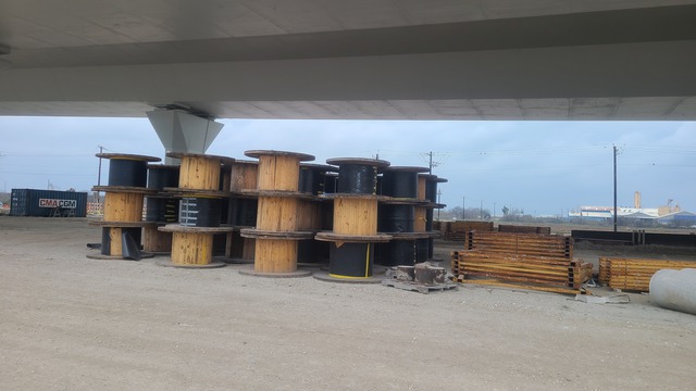 Quantity of (10) Wooden Spools Quantity of (10) Wooden Spools