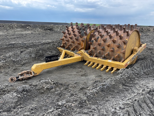 Holmes 60X60 Pull Behind Compactor Holmes 60X60 Pull Behind Compactor