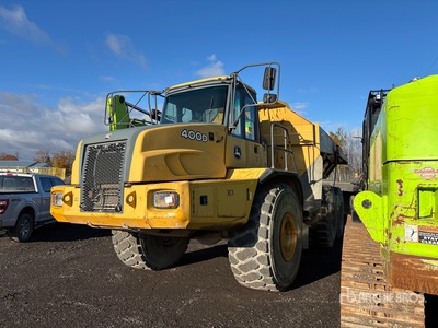 2007 John Deere 400D Camión Dumper Articulado