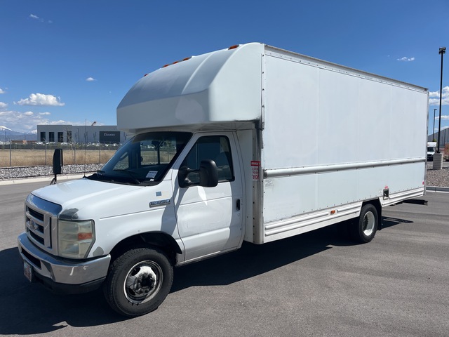 2008 Ford E-350 Van Truck