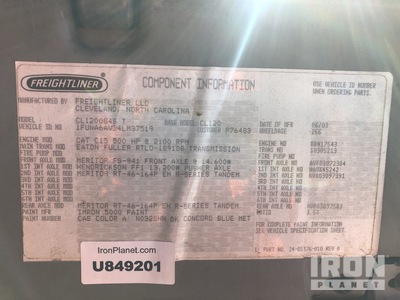 2004 Freightliner Columbia 120 Tri/A Sleeper Truck Tractor