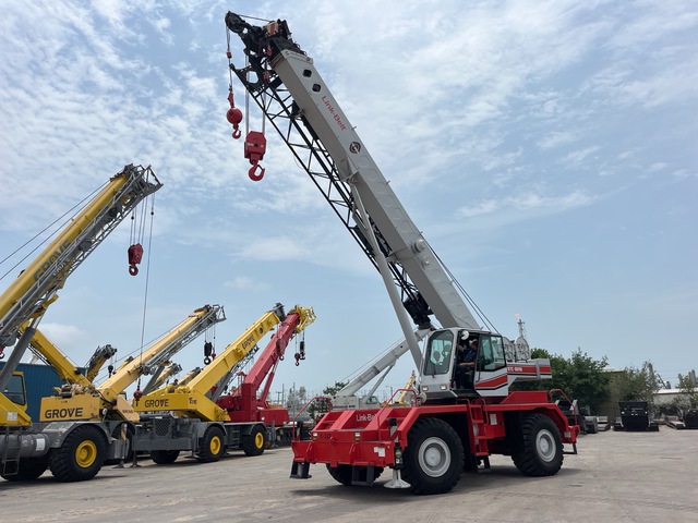 Link-Belt RTC-8040 40 ton 4x4 Rough Terrain Crane