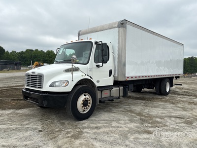 2018 Freightliner M2 106 4x2 Furgonetka