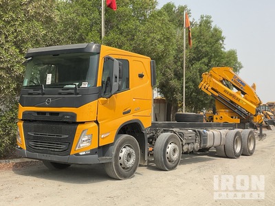 XCMG SQ8ZK3Q 8 ton Knuckle Boom on 2021 Volvo FM420 84R B 8x4 Twin-Steer Sleeper Autocarro con braccio sollevamento (Unused)