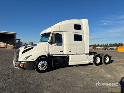 2019 Volvo VNL860 6x4 T/A Sleeper Truck Tractor