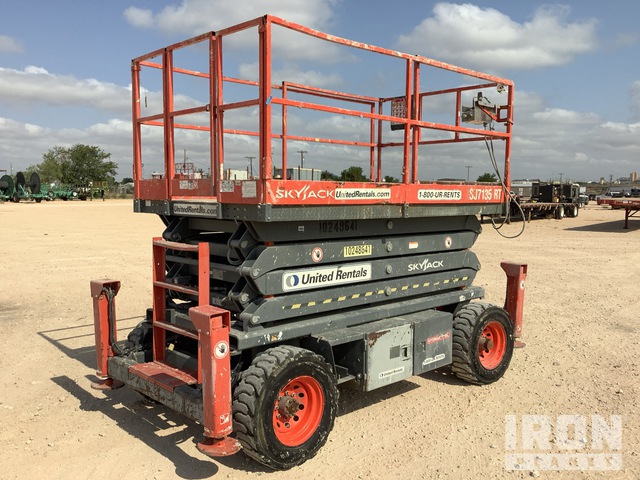 ELEVADOR TIJERA 2014 SKYJACK SJ7135RT