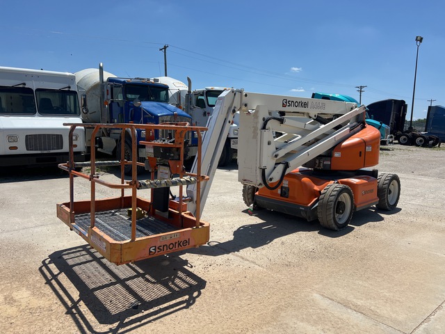 2016 Snorkel A46JE 2WD Electric Articulating Boom Lift