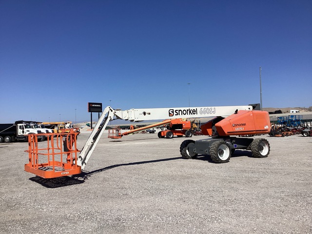 2016 Snorkel 660SJ 4WD Diesel Telescopic Boom Lift