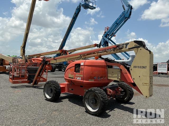 ELEVADOR ARTICULADO 2013 JLG 4WD 600AJ
