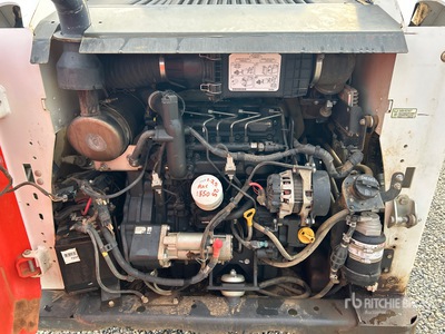 2019 Bobcat S550 Chargeuse à direction à glissement