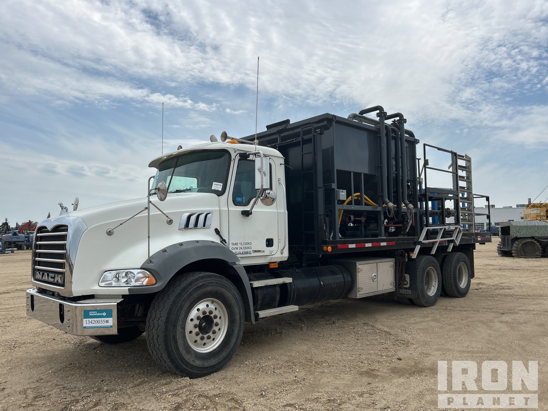 2007 Mack CTR713B 6x4 Batch Mixing Unit