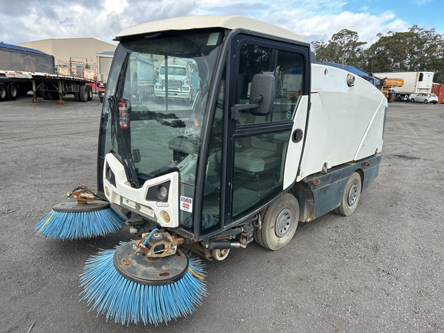 2015 Bucher on 2105 Johnstone Sweeper Truck 2015 Bucher on 2105 Johnstone Sweeper Truck