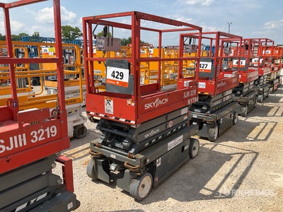 2018 Skyjack SJIII-3219 Electric Piattaforma aerea verticale