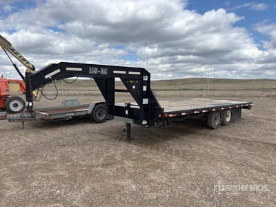 2007 Load Max 20 ft T/A Gooseneck Flatbed Trailer