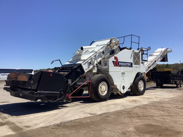 2005 Roadtec SB2500C Wheel Asphalt Transfer Machine 2005 Roadtec SB2500C Wheel Asphalt Transfer Machine