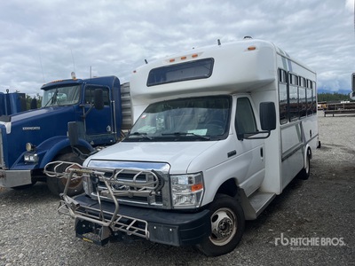 2017 Ford E-450 16 Fourgonnette de passagers (Inoperable)