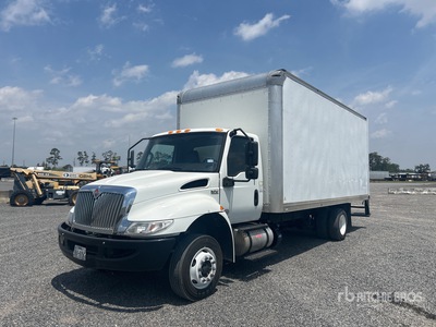 2020 International MV607 4x2 Camion fourgon