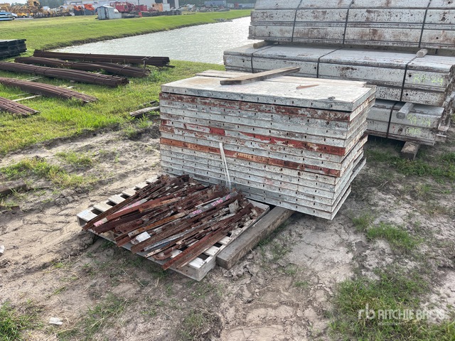 Quantity of (65) Form Boards | Ritchie Bros. Auctioneers