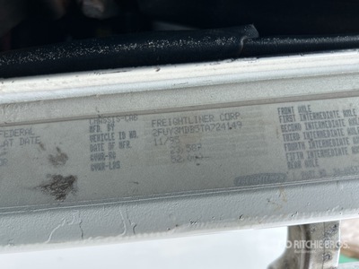 1996 Freightliner FLD112 6x4 Sleeper Rollback Truck