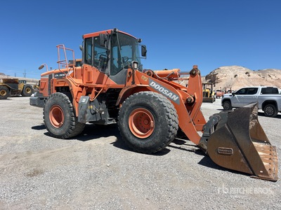 2017 Doosan DL300-5 Wheel Loader