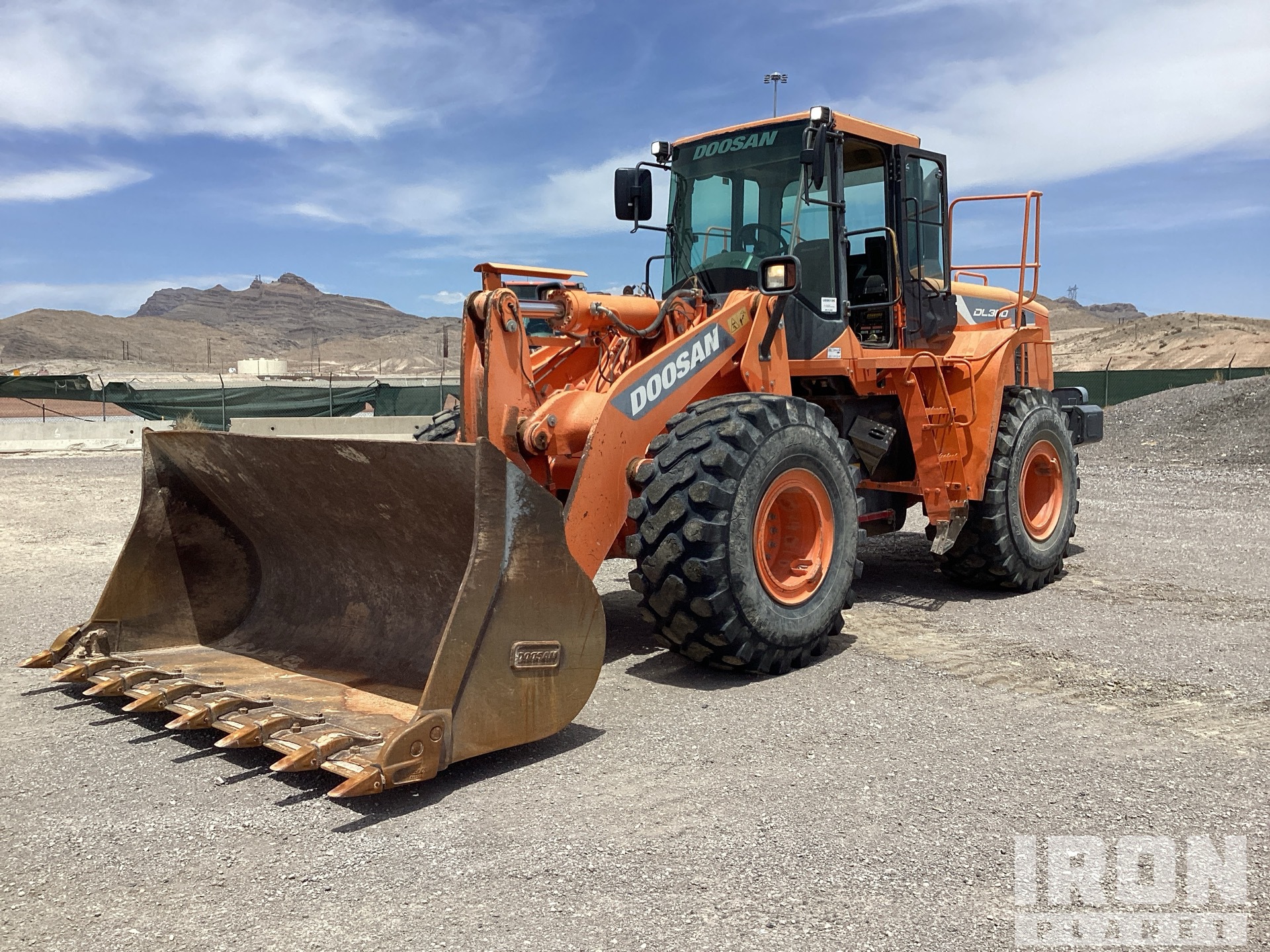 2015 Doosan DL300-5 Wheel Loader