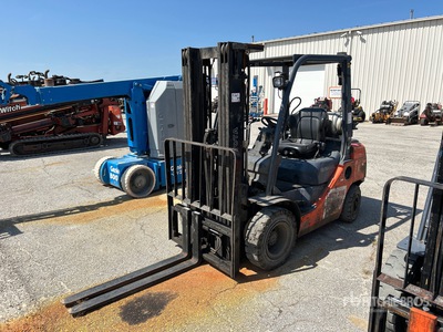 2018 Toyota 8FGU25 4500 lb Pneumatic Tire フォークリフト