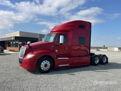 2019 International LT625 6x4 Tracteur routier couchette