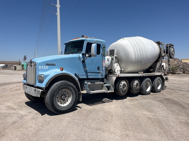 2002 Kenworth W900 12x4 Mixer Truck 2002 Kenworth W900 12x4 Mixer Truck