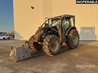 2017 Valtra T174 4x4 Tracteur Agricole Allradtraktor (Inoperable)