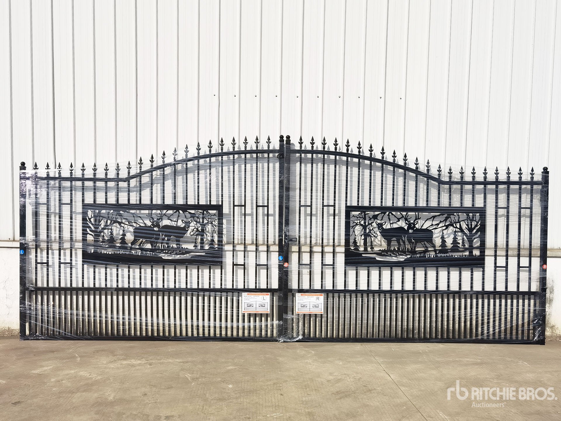 2025 SUNTOP S0720-1 20 ft Wrought Iron Bi-Parting Driveway Gate (Unused)