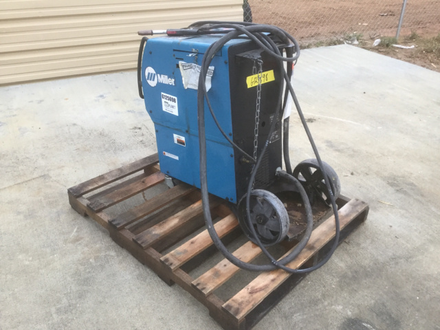 Used Welders For Sale >> Miller Electric Welder For Sale Ironplanet Used Welders For Sale >> Miller Electric Welder For Sale Ironplanet