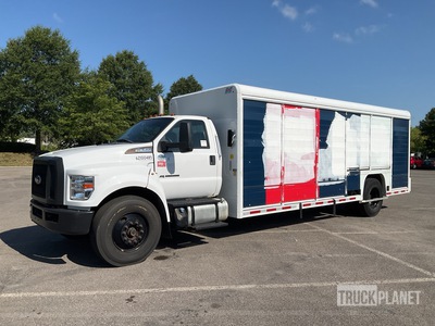 2021 Ford F-650 Super Duty 4x2 12 Bay Beverage Truck