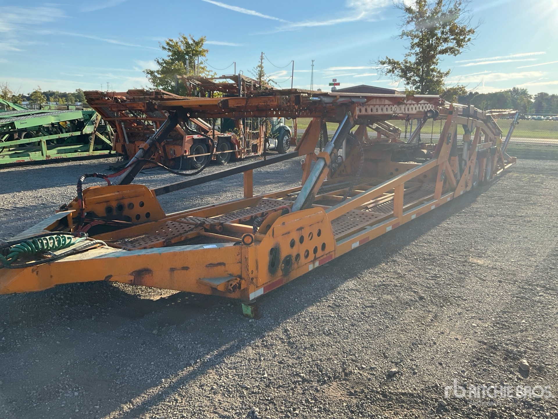1996 Delavan 6000 Car Carrier Trailer