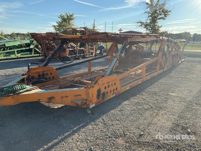 1996 Delavan 6000 Car Carrier Trailer