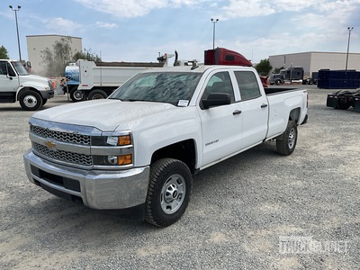 2019 Chevrolet 2500 HD 4x4 Crew Cab Pickup