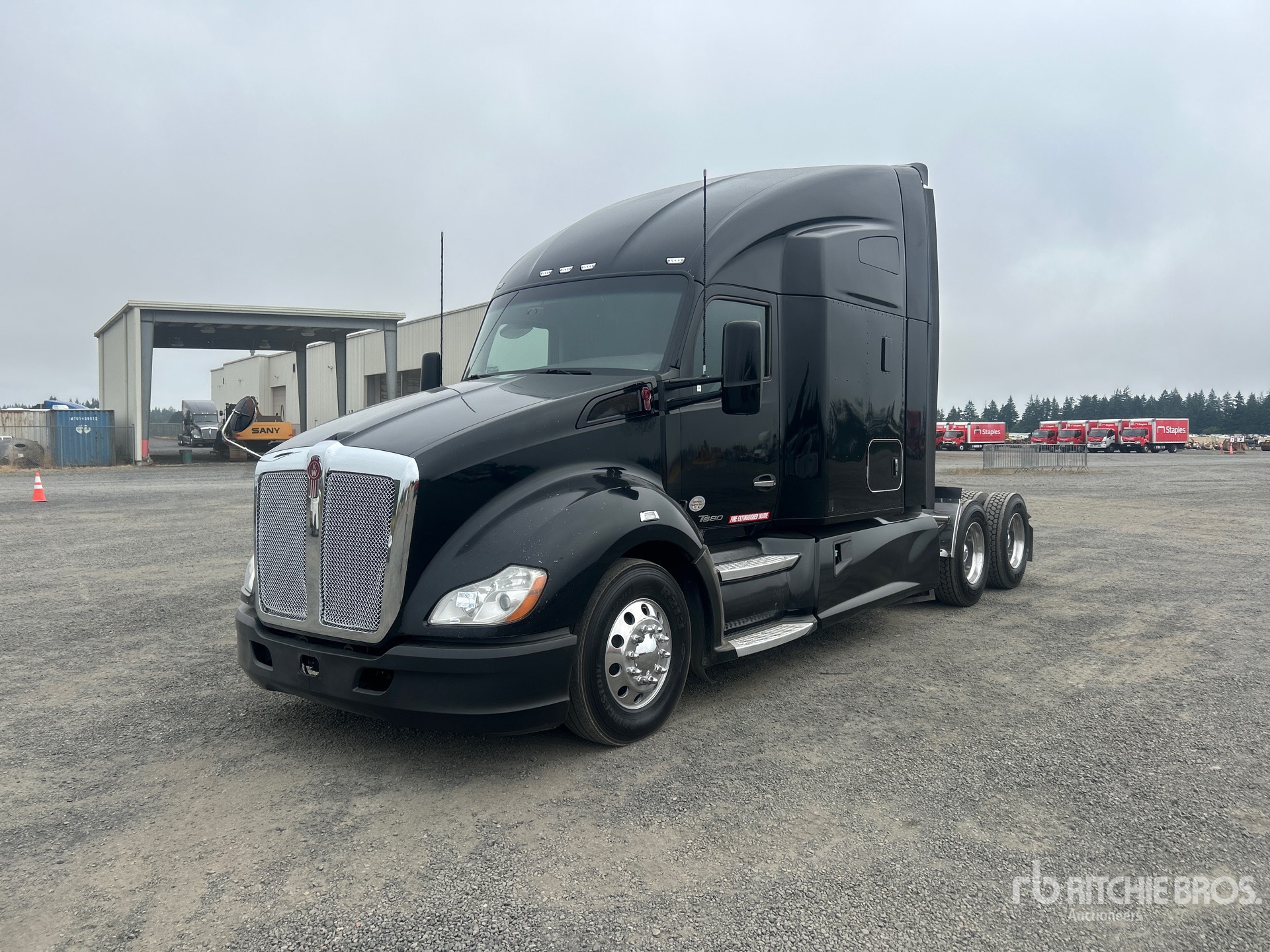 2019 Kenworth T680 6x4 Tracteur routier couchette