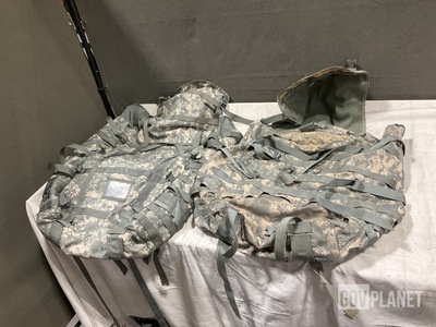 (71) Large Field Pack Rucksacks