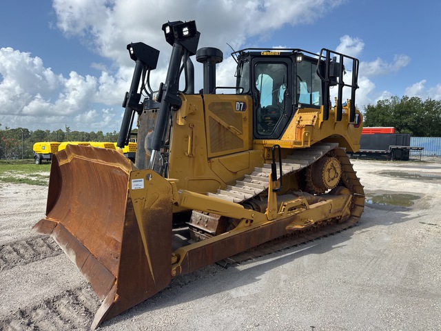 2021 Caterpillar D7