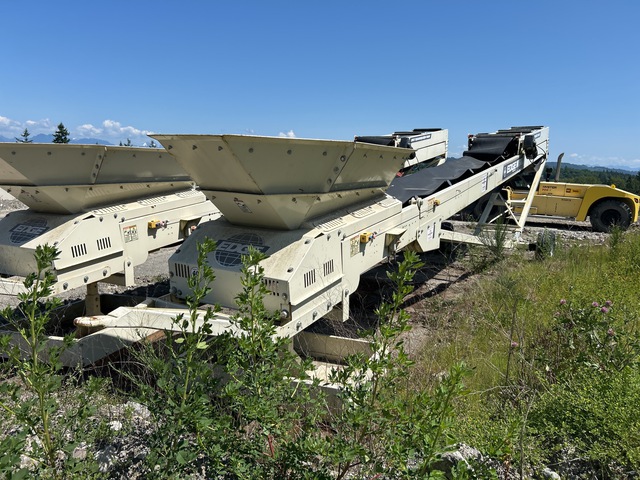 2020 Edge MS6532 32 in x 65 ft Portable Radial Stacking Conveyor (Unused)