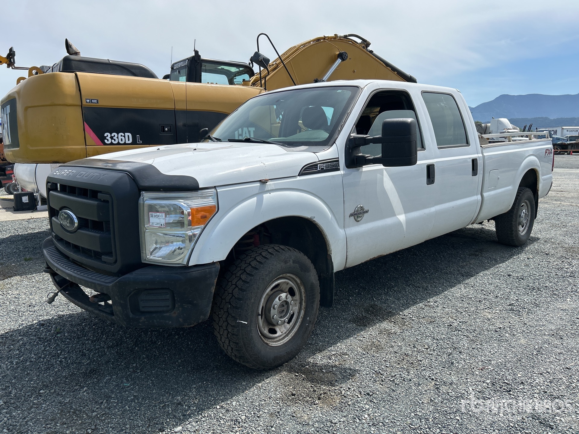 2013 Ford F-350 XL 4x4 Crew Cab Pickup