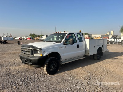 2002 Ford F-350 XL 4x4 Extended Cab Camion utilitaire