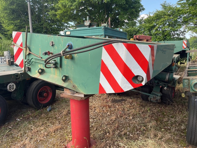 Scheuerle STFGK50.2-3 52 ton Quad/A Tieflader