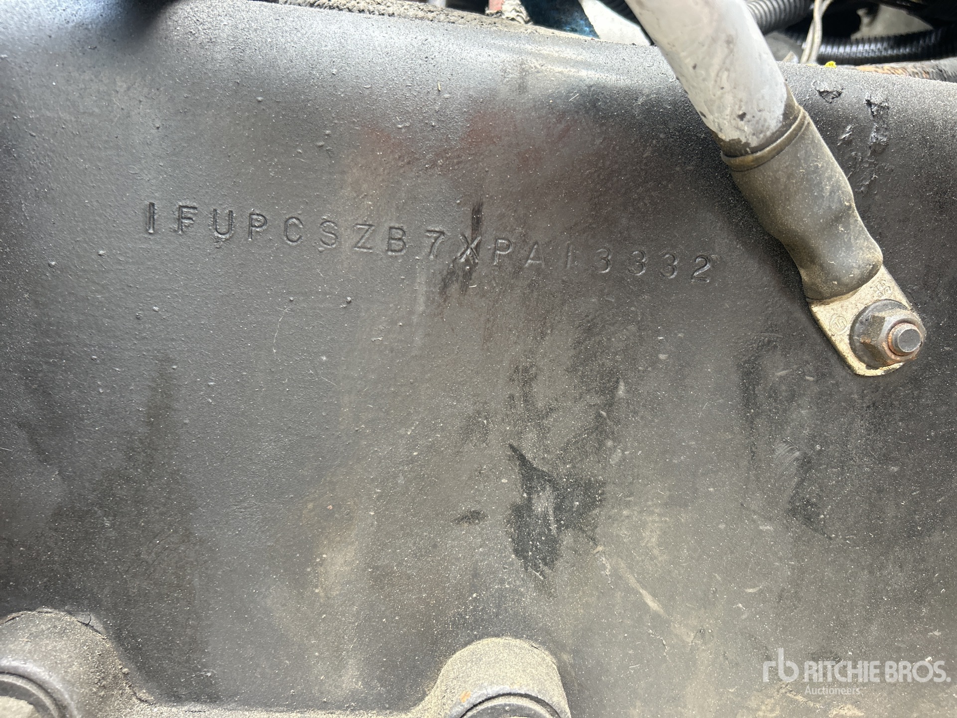 1999 Freightliner FLD 120 6x4 T/A Sleeper Truck Tractor