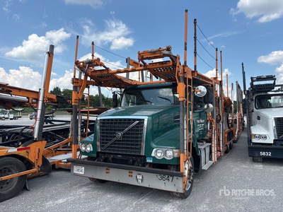 2014 Volvo VAH 6x2 Car Carrier Truck
