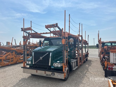 2014 Volvo VAH 6x4 カーホーラ