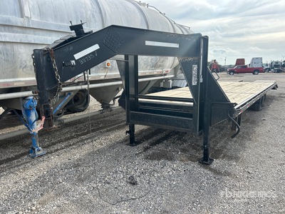 2021 Blazer 30 ft T/A Gooseneck Plant Trailer