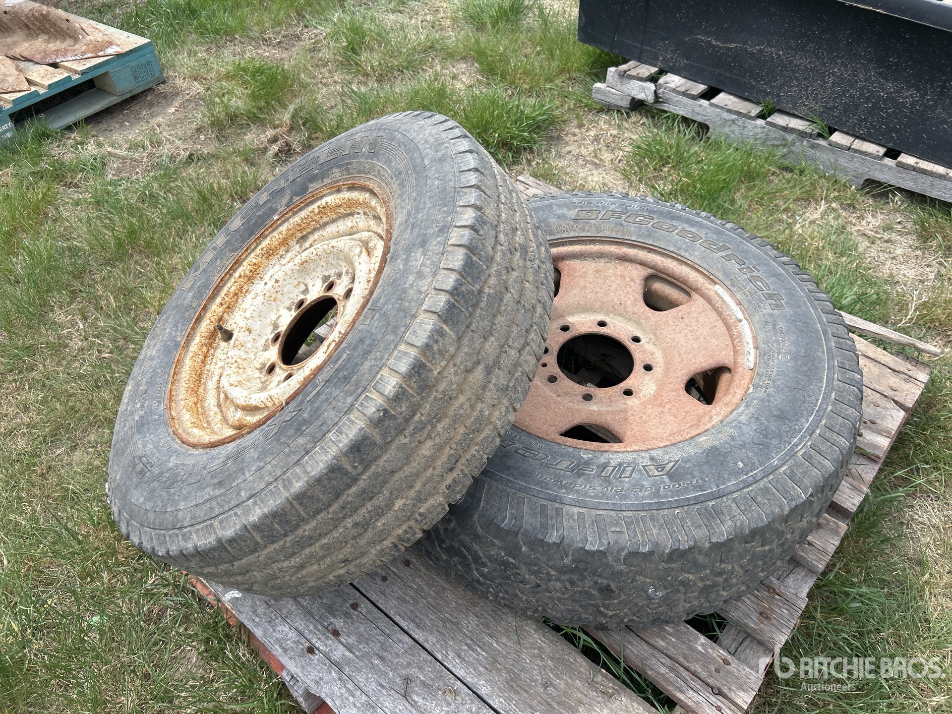 Quantity of (2) LT225/75R16, LT265/70R17 Tyres