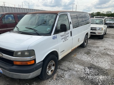 2005 Chevrolet Express 3500 Passenger Van (Inoperable)