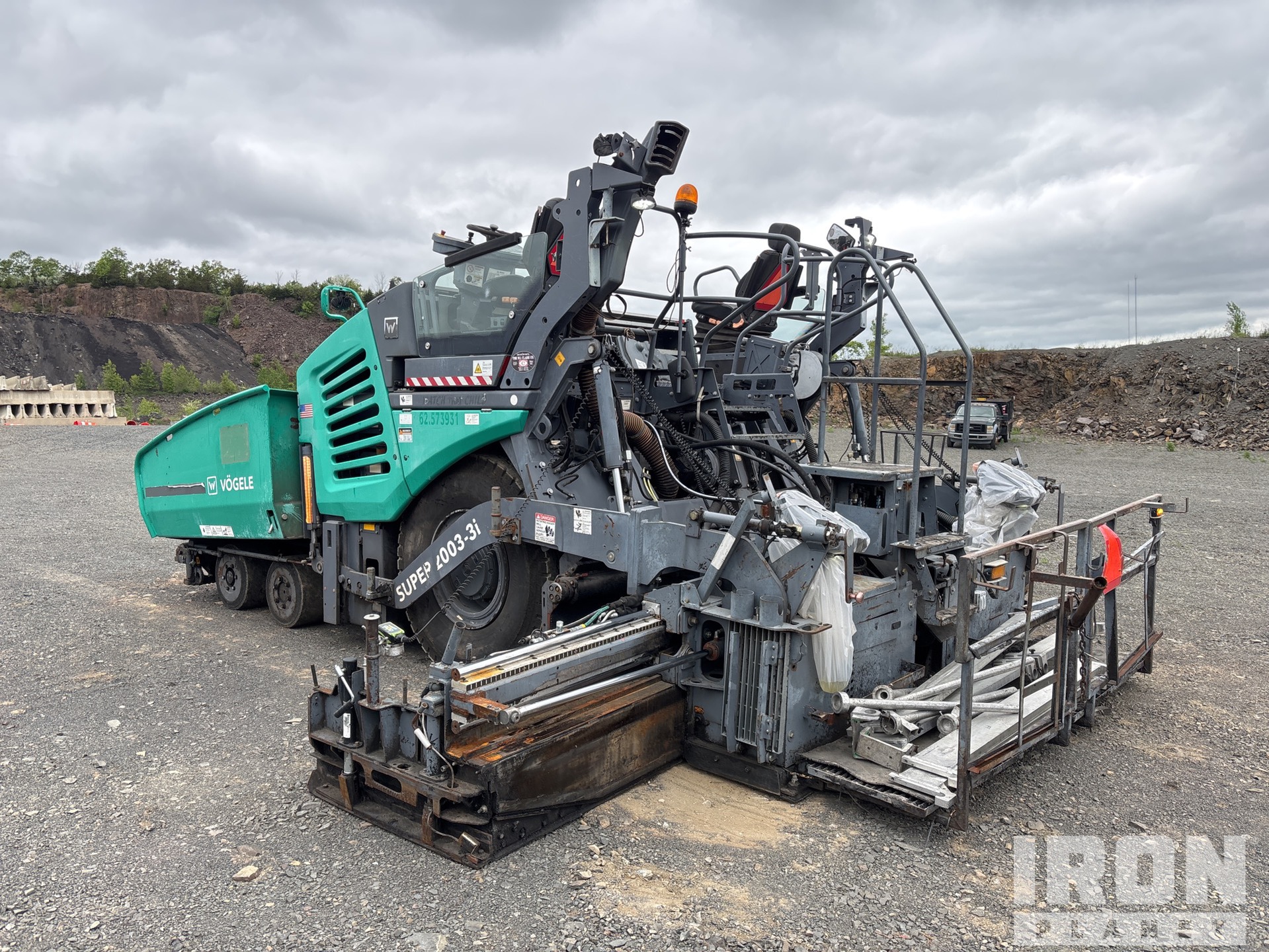 2017 Vogele Super 2003-3i Wheel Asphalt Paver in New Britain