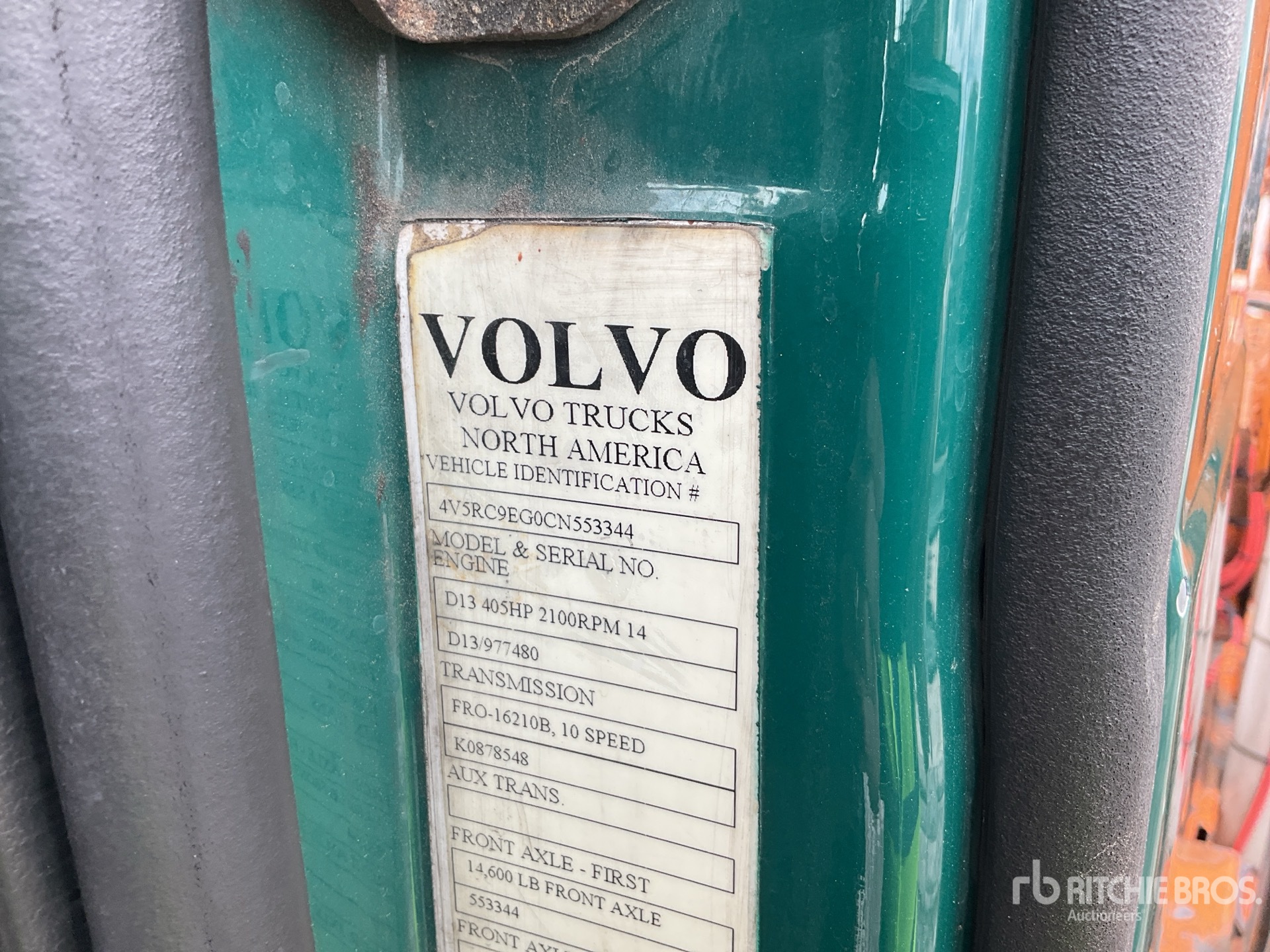 2012 Volvo VAH 6x4 Camion transporteur de Voitures